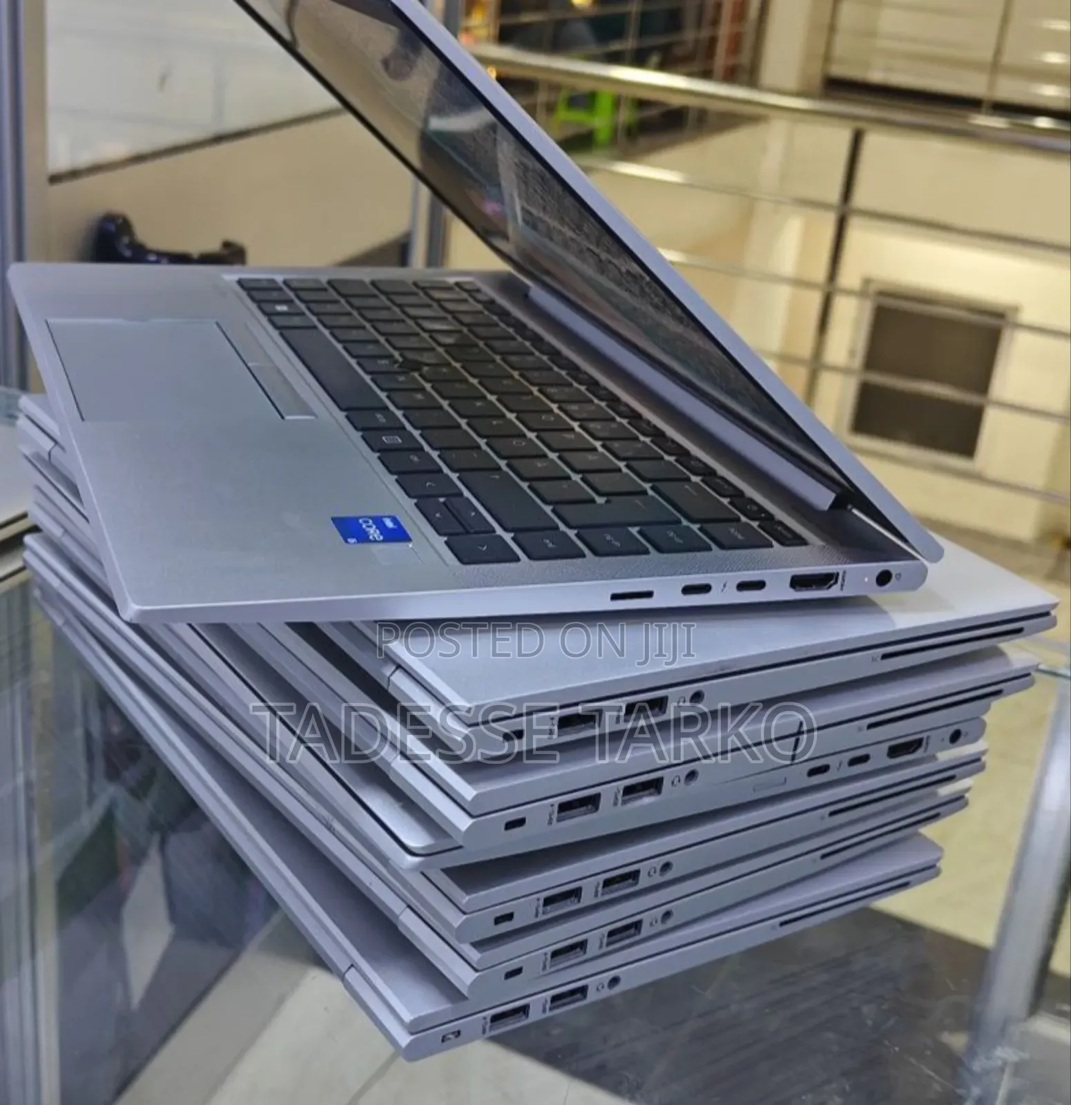 New Laptop HP EliteBook 830 G8 16GB Intel Core i5 SSD 512GB