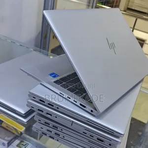 New Laptop HP EliteBook 830 G8 16GB Intel Core i5 SSD 512GB