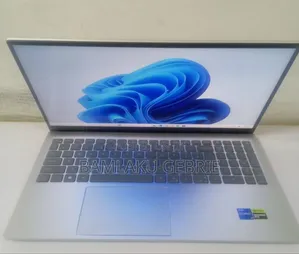 New Laptop Dell Inspiron 15 16GB Intel Core i7 SSD 512GB
