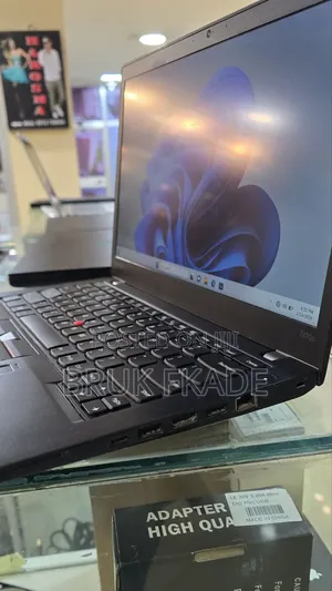 New Laptop Lenovo ThinkPad T470s 8GB Intel Core i5 SSD 512GB