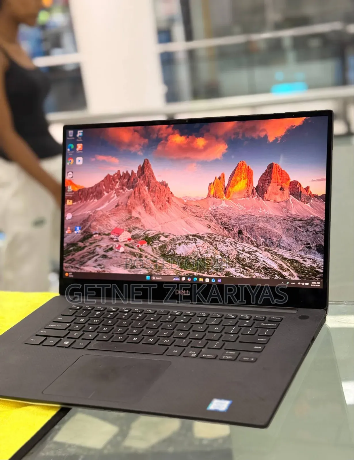 New Laptop Dell Inspiron 15 16GB Intel Core Ultra 7 SSD 1T