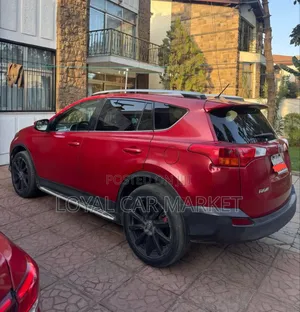 Toyota RAV4 2015 Red