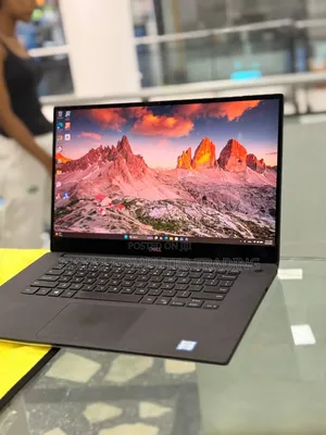 New Laptop Dell XPS 15 16GB Intel Core i7 SSD 512GB