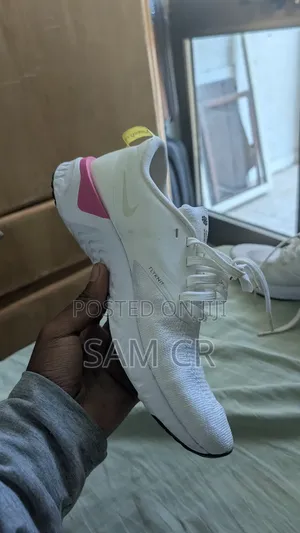 Nike Women's Odyssey React 2 Flyknit Jdi/ American/