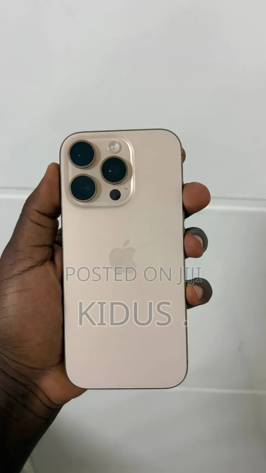 Apple iPhone 16 Pro 128 GB Gold
