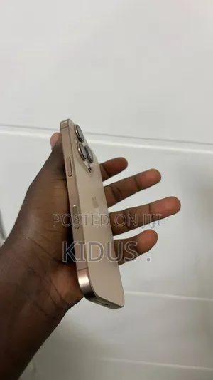 Apple iPhone 16 Pro 128 GB Gold