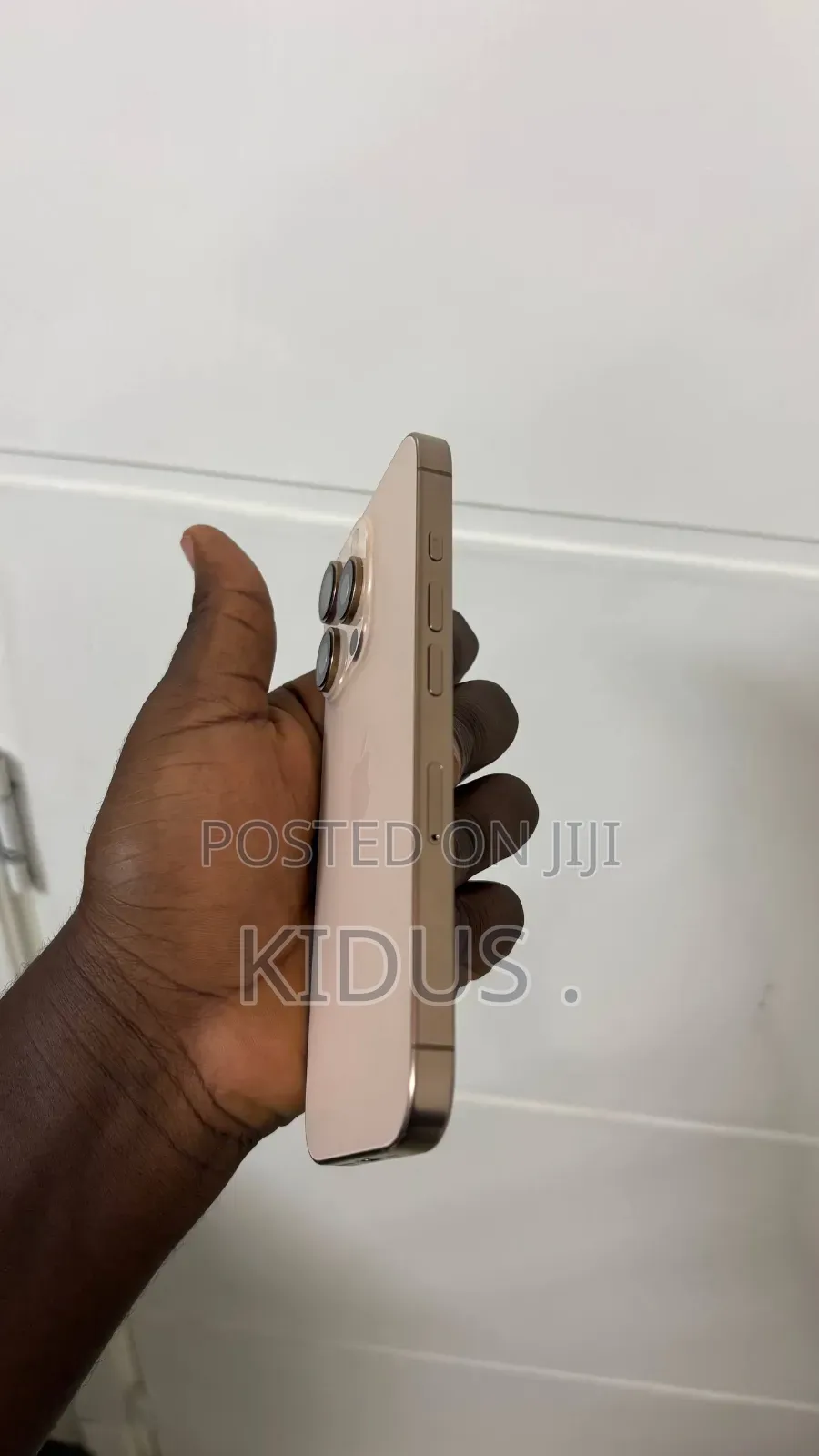 Apple iPhone 16 Pro 128 GB Gold