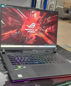 New Laptop Asus ROG Strix G15 16GB Intel Core i9 SSD 1T