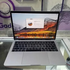 Laptop Apple MacBook Pro 2018 8GB Intel SSD 256GB