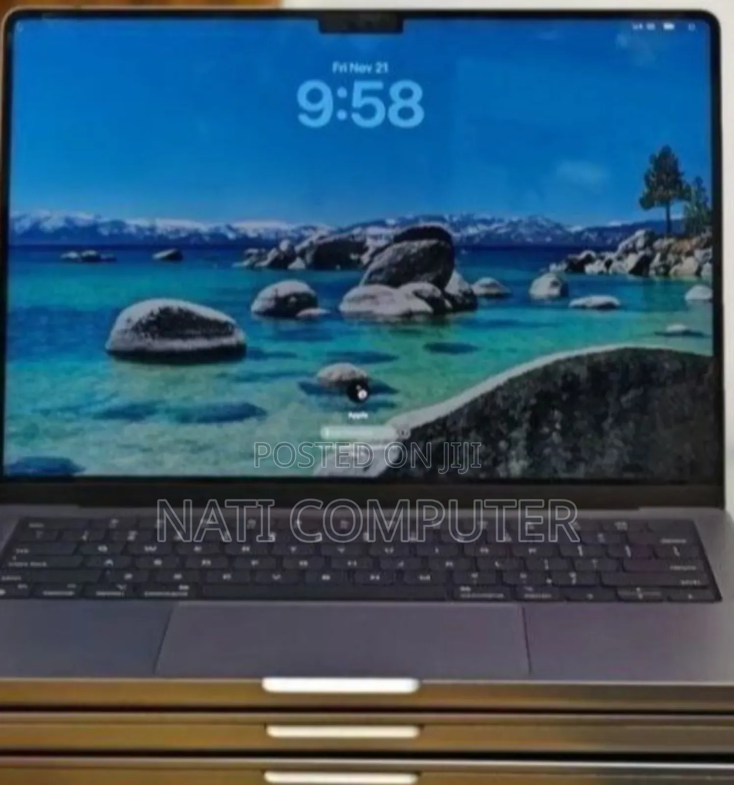 New Laptop Apple MacBook Pro M1 32GB Apple M1 Pro SSD 512GB