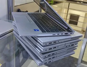 New Laptop HP EliteBook 830 G8 16GB Intel Core i5 SSD 512GB