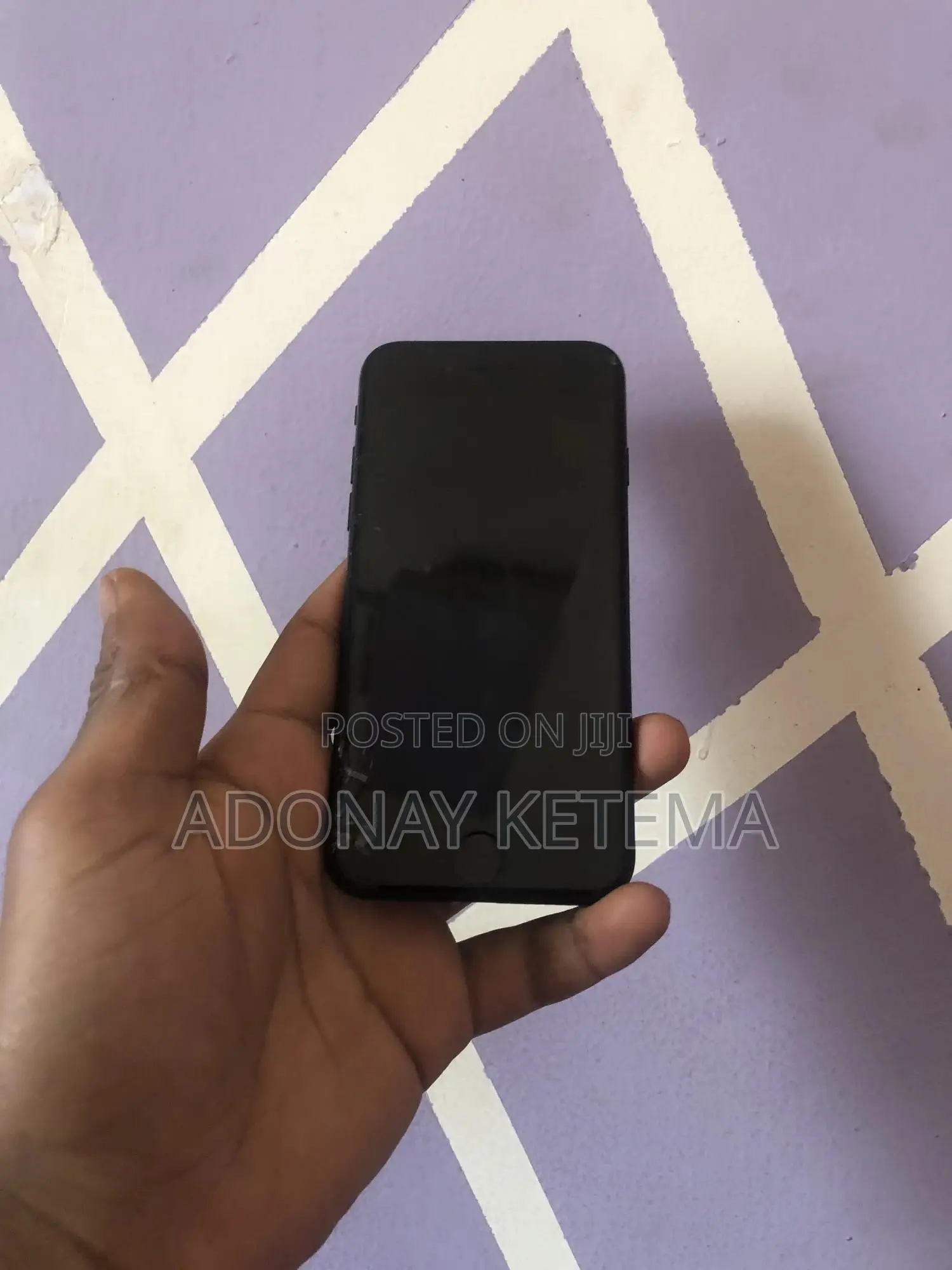 Apple iPhone SE (2020) 64 GB Black