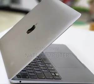 New Laptop Apple MacBook Pro 2019 32GB Intel Core i9 SSD 512GB