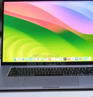 New Laptop Apple MacBook Pro 2019 32GB Intel Core i7 SSD 512GB