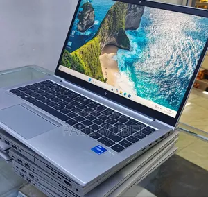 New Laptop HP EliteBook 830 G8 16GB Intel Core i5 SSD 512GB