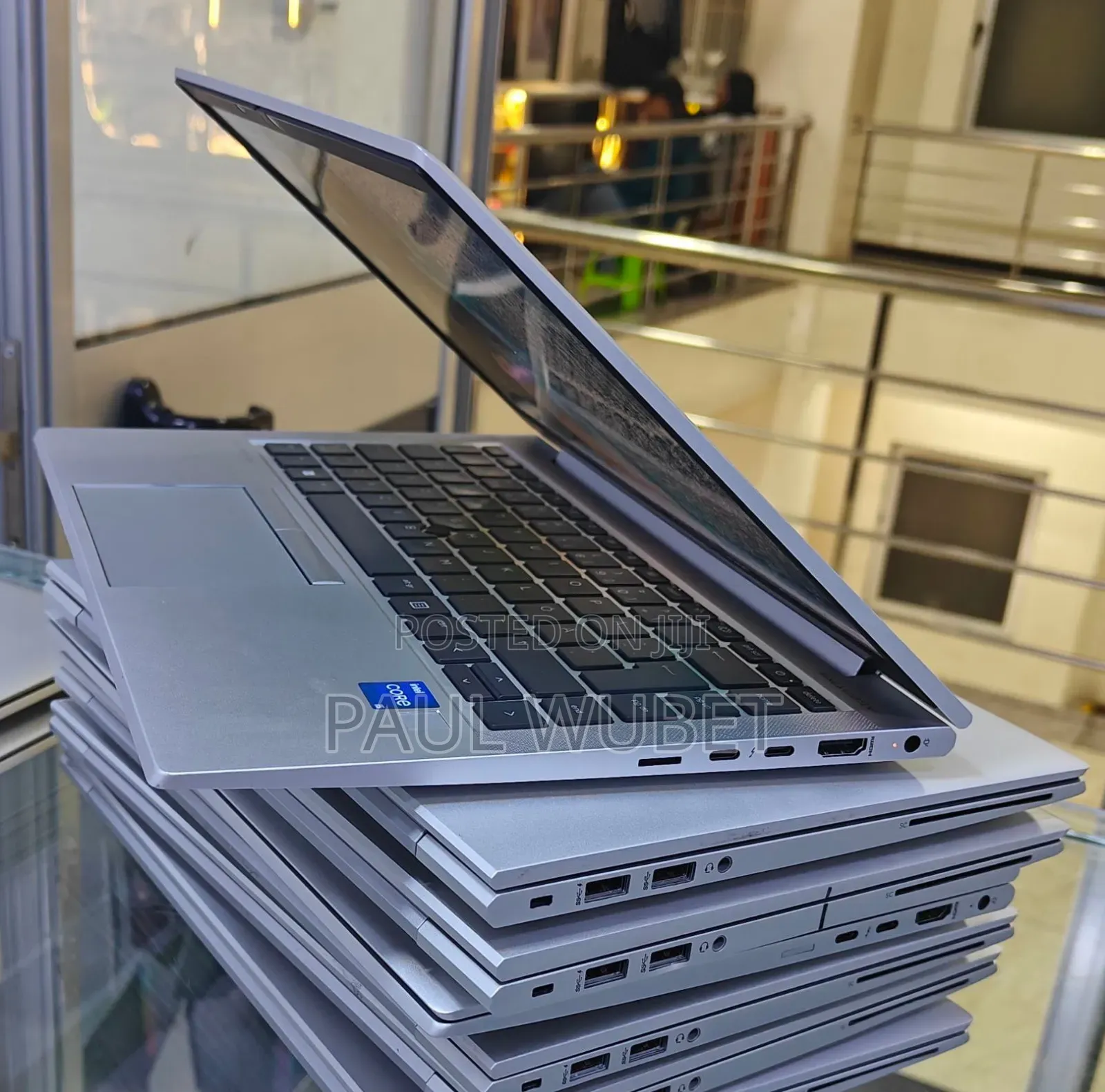 New Laptop HP EliteBook 830 G8 16GB Intel Core i5 SSD 512GB