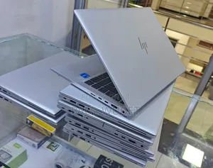 New Laptop HP EliteBook 830 G8 16GB Intel Core i5 SSD 512GB