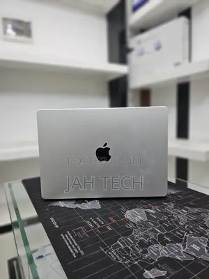 New Laptop Apple MacBook Pro M1 32GB Apple M1 Pro SSD 512GB