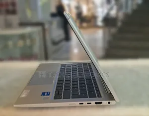 New Laptop HP EliteBook 830 G8 16GB Intel Core i5 SSD 512GB