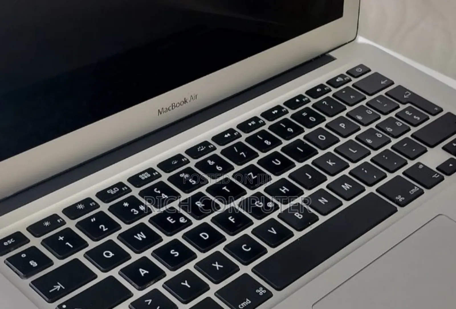 New Laptop Apple MacBook 2013 8GB Intel Core i7 SSD 512GB