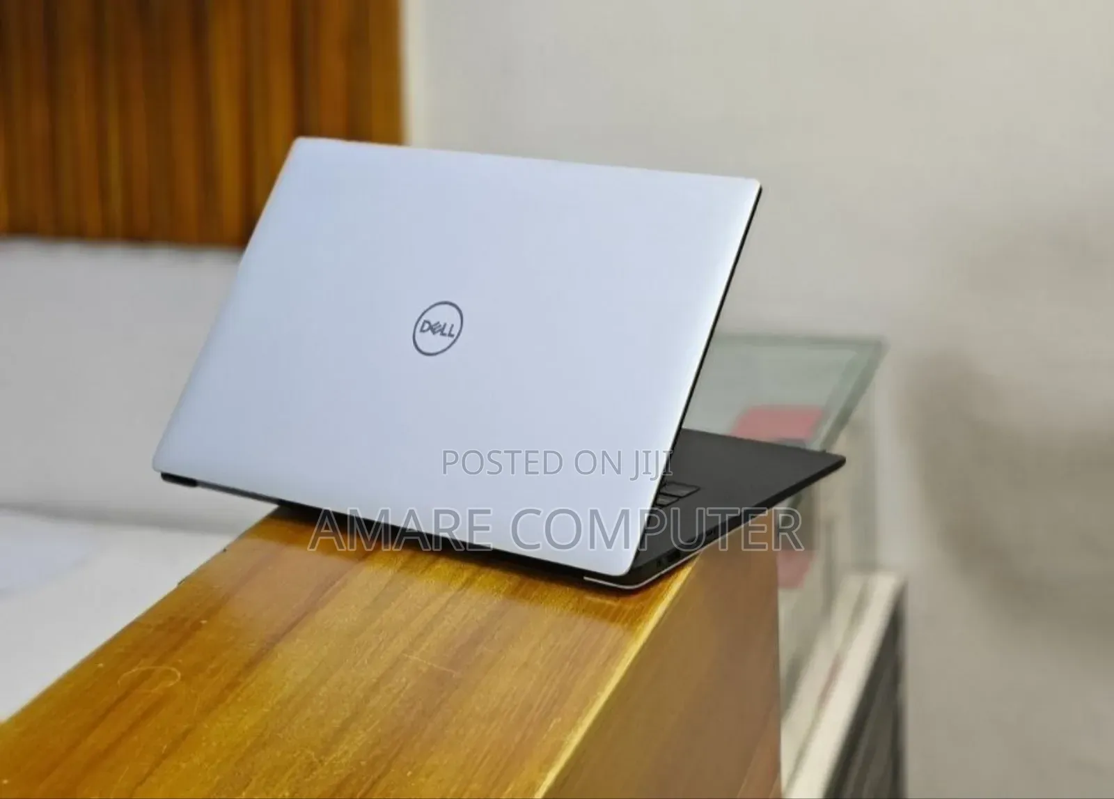 New Laptop Dell XPS 15 16GB Intel Core i9 SSD 512GB