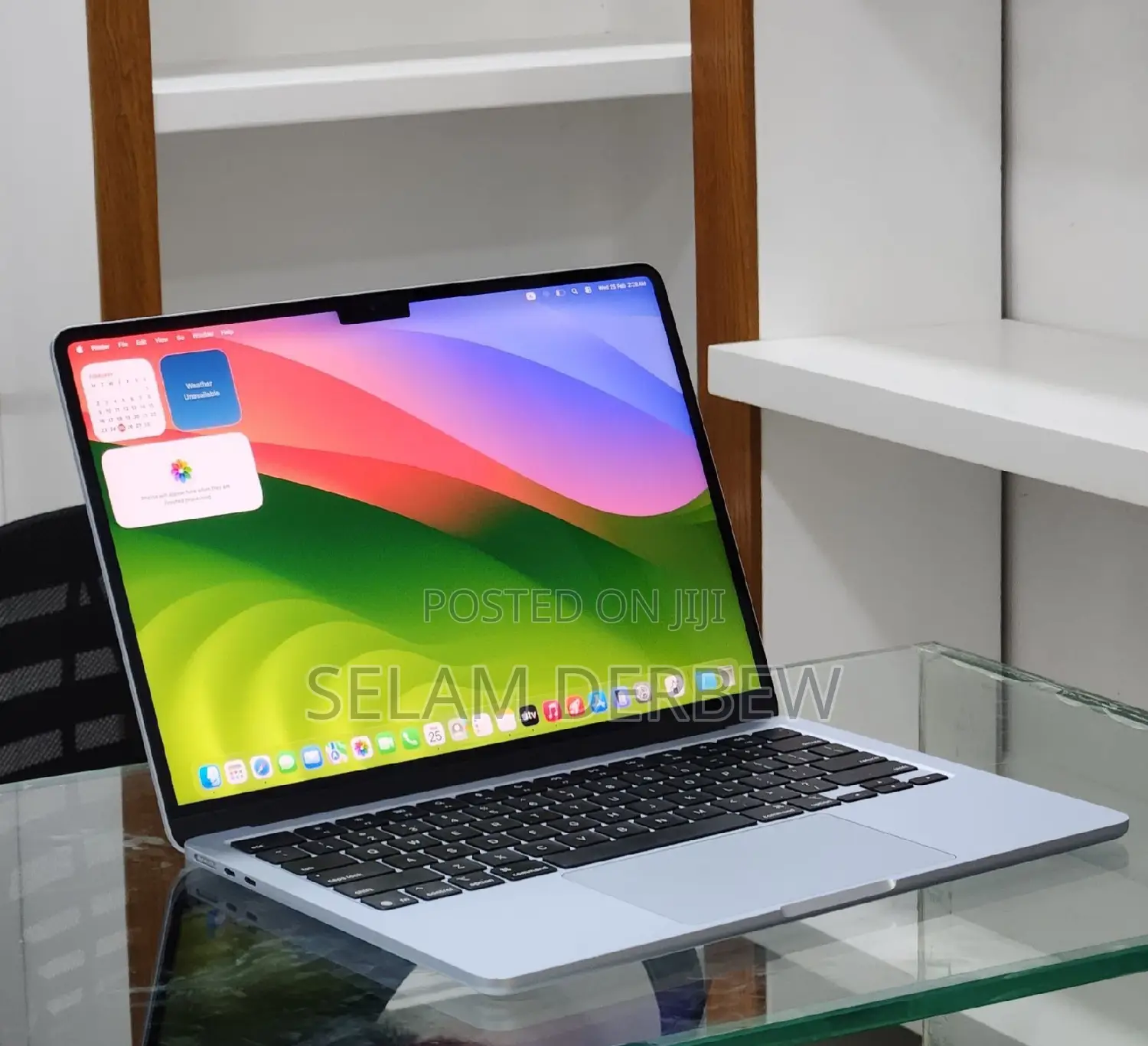 New Laptop Apple MacBook Air 2025 M4 13-inch 16GB Apple M4 SSD 256GB