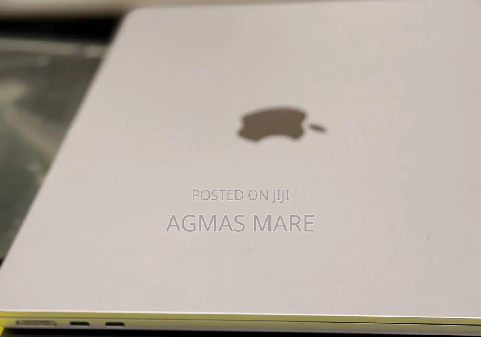 New Laptop Apple MacBook Air 2022 M2 8GB Apple M2 SSD 256GB