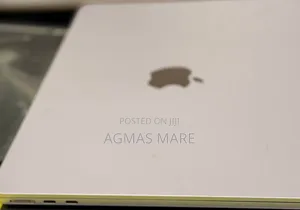 New Laptop Apple MacBook Air 2022 M2 8GB Apple M2 SSD 256GB