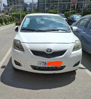 Toyota Belta 2010 White