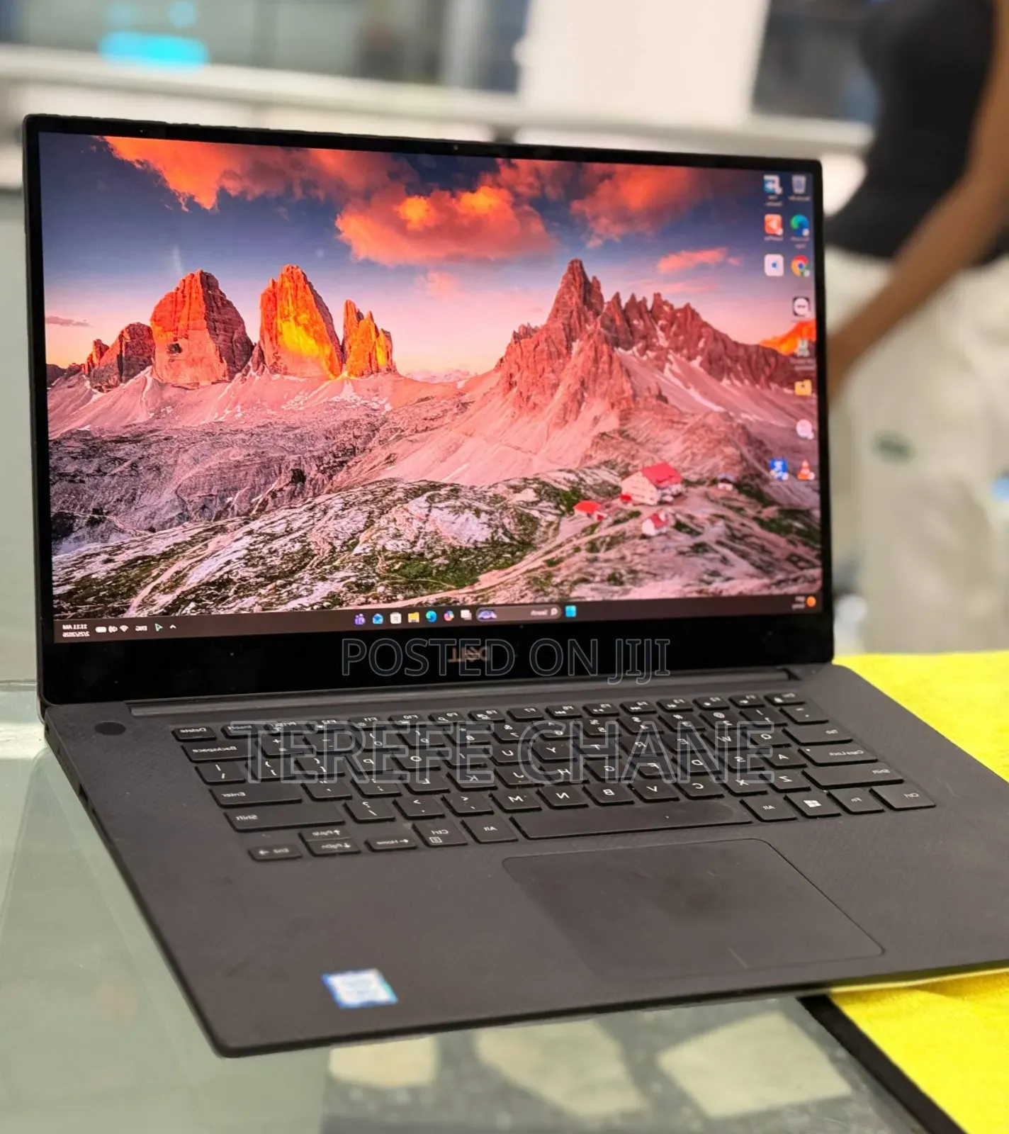 New Laptop Dell XPS 15 16GB Intel Core i7 SSD 512GB