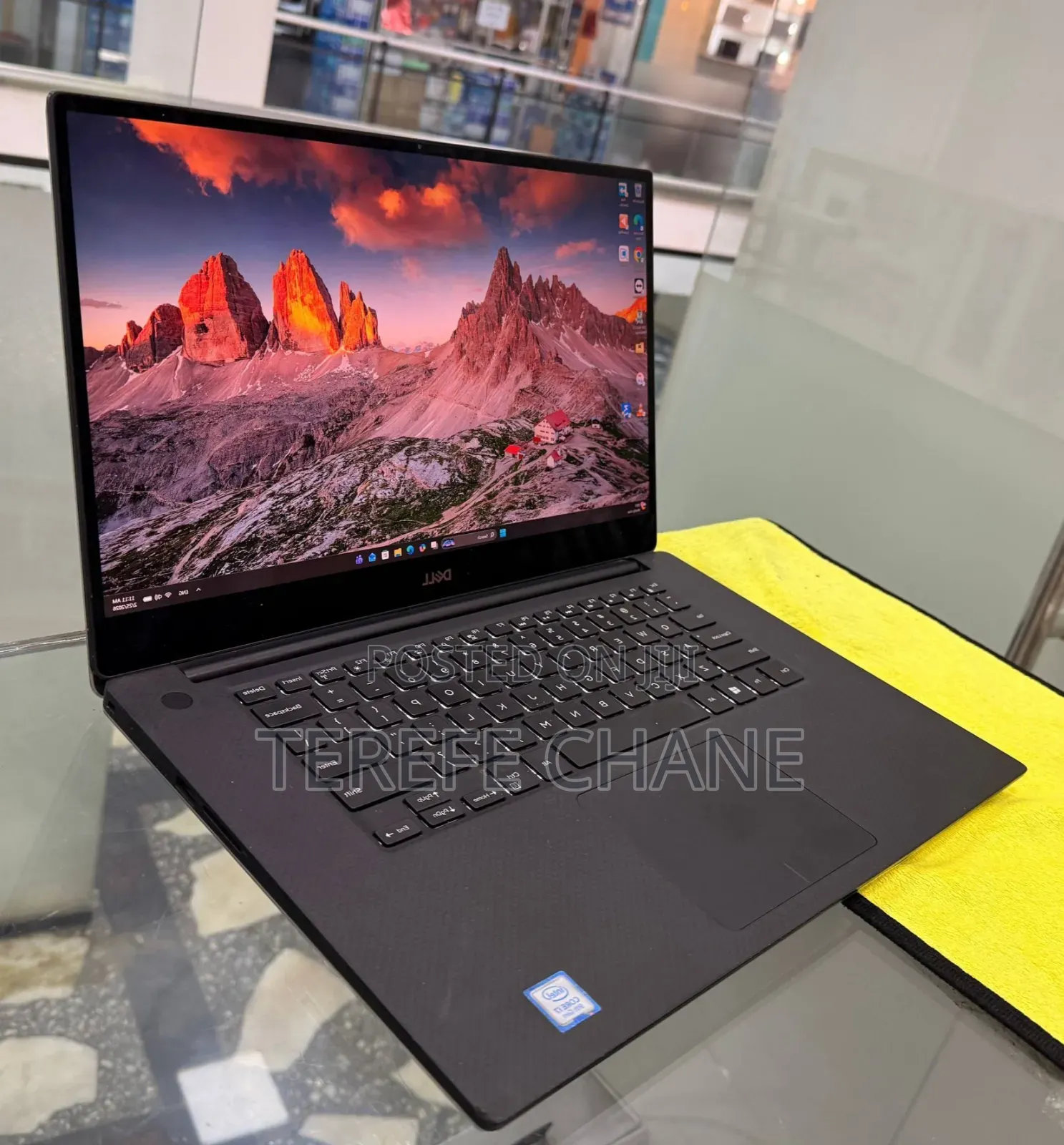 New Laptop Dell XPS 15 16GB Intel Core i7 SSD 512GB