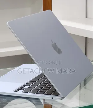 New Laptop Apple MacBook Air 2025 M4 15-inch 16GB Intel SSD 256GB