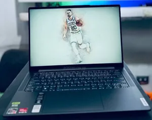 New Laptop Lenovo 16GB AMD Ryzen 7 SSD 512GB