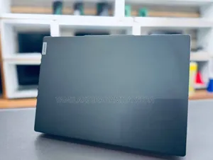 New Laptop Lenovo 16GB AMD Ryzen 7 SSD 512GB