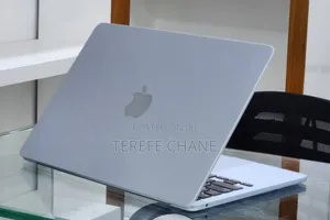 New Laptop Apple MacBook Pro 2024 M4 14-inch 16GB Apple M4 SSD 256GB