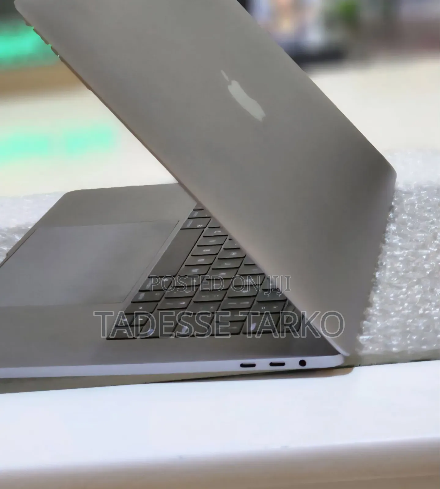 New Laptop Apple MacBook Pro 2019 32GB Intel Core i7 SSD 512GB