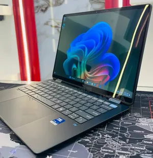 New Laptop HP OmniBook Ultra Flip 14" 16GB Intel Core Ultra 7 SSD 1T