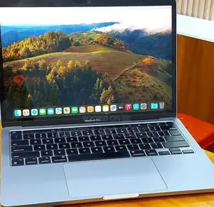 New Laptop Apple MacBook Pro 2022 M2 8GB Intel Core i9 SSD 256GB