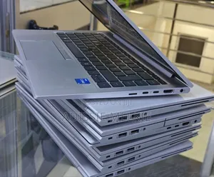New Laptop HP EliteBook 830 G8 16GB Intel Core i5 SSD 512GB