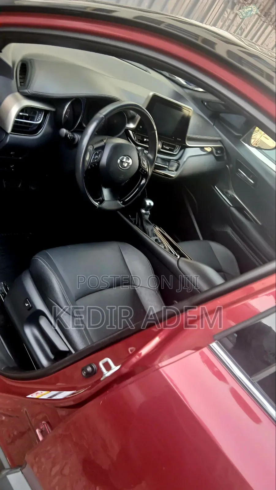 Toyota C-HR 2021 Red