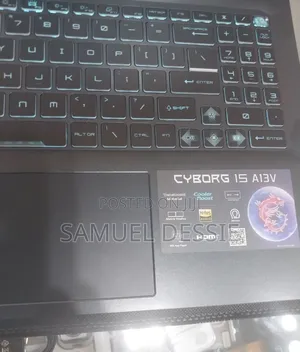 New Laptop MSI Cyborg 15 16GB Intel Core i7 SSD 1T