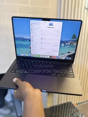 New Laptop Apple Macbook Pro 2025 M5 14-inch 16GB Apple M5 SSD 512GB