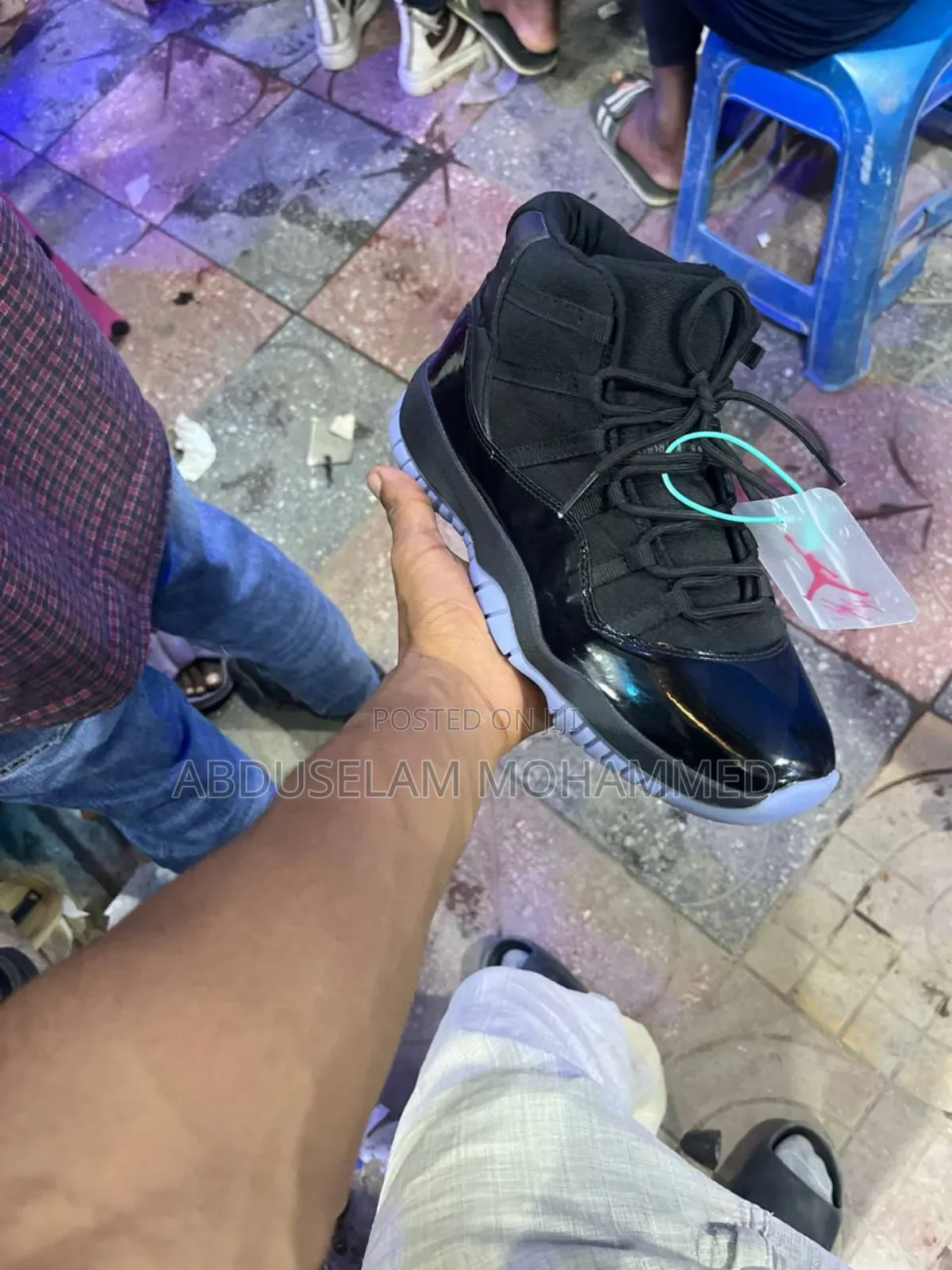 Jordan 11 Black and Blue Clour