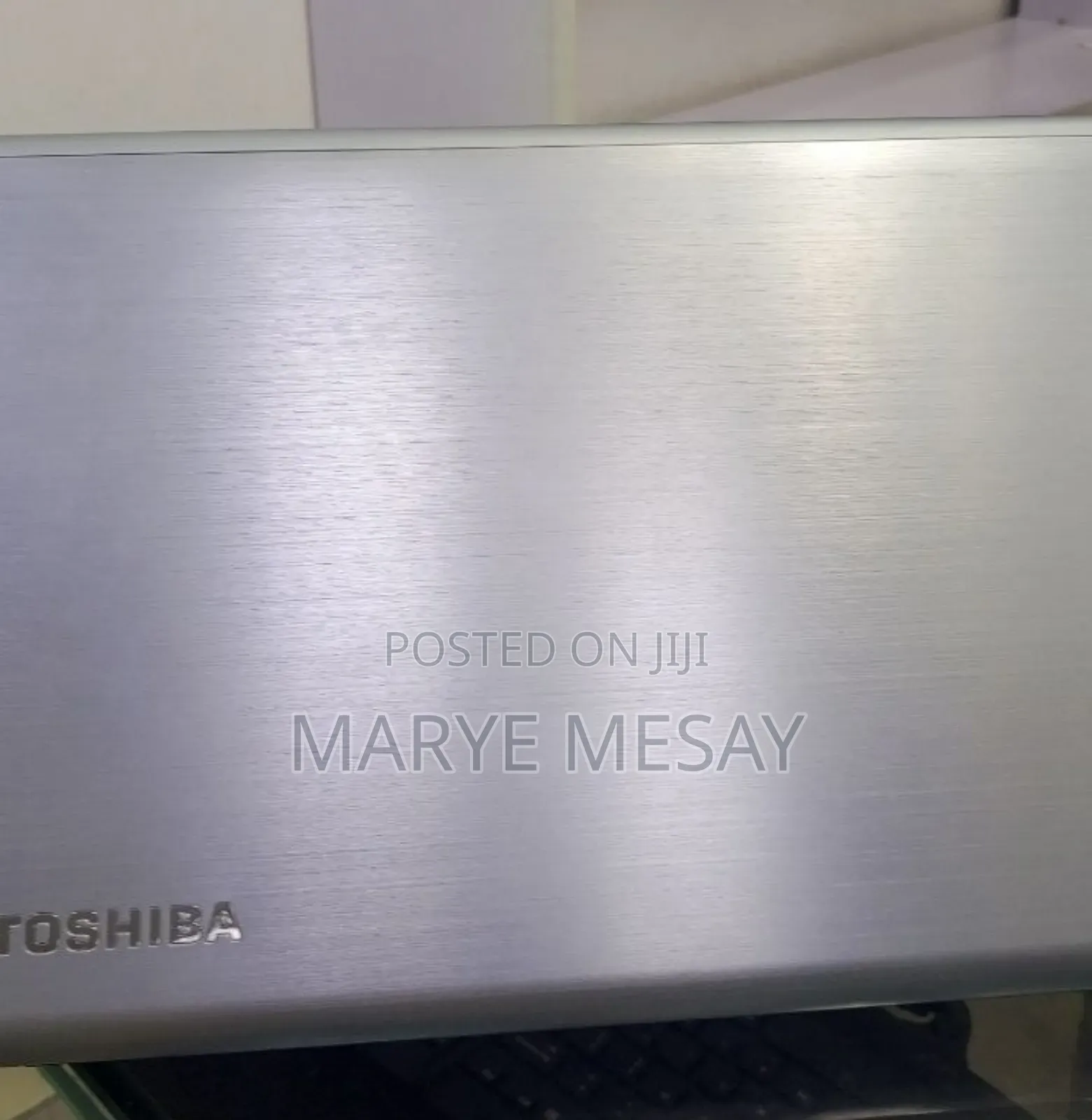 New Laptop Toshiba Satellite T100 8GB Intel Core i7 HDD 1T