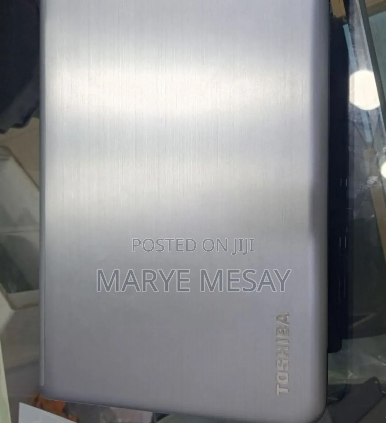 New Laptop Toshiba Satellite T100 8GB Intel Core i7 HDD 1T