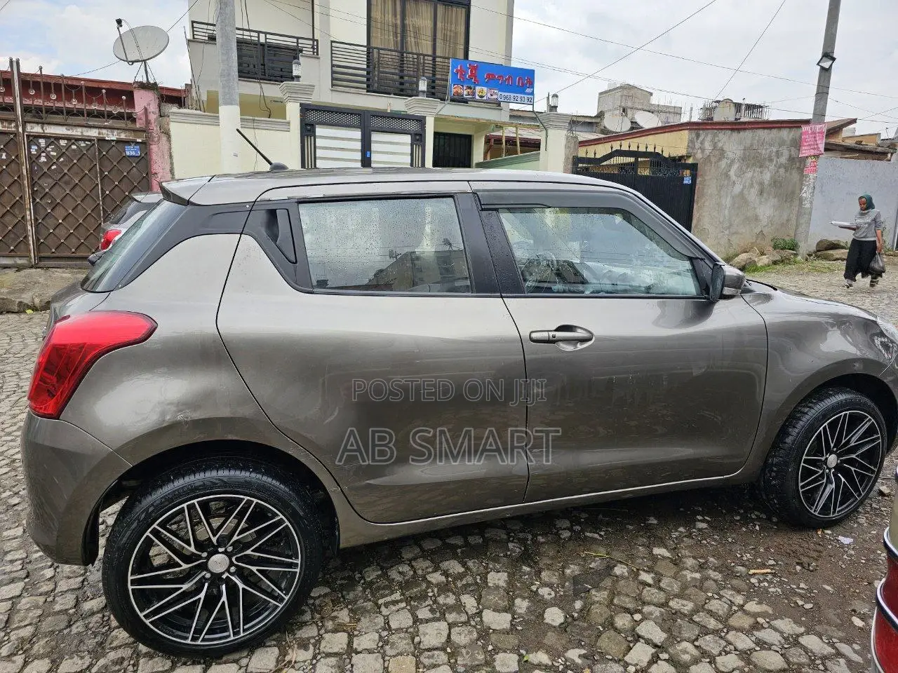 Suzuki Swift 2022 Gray