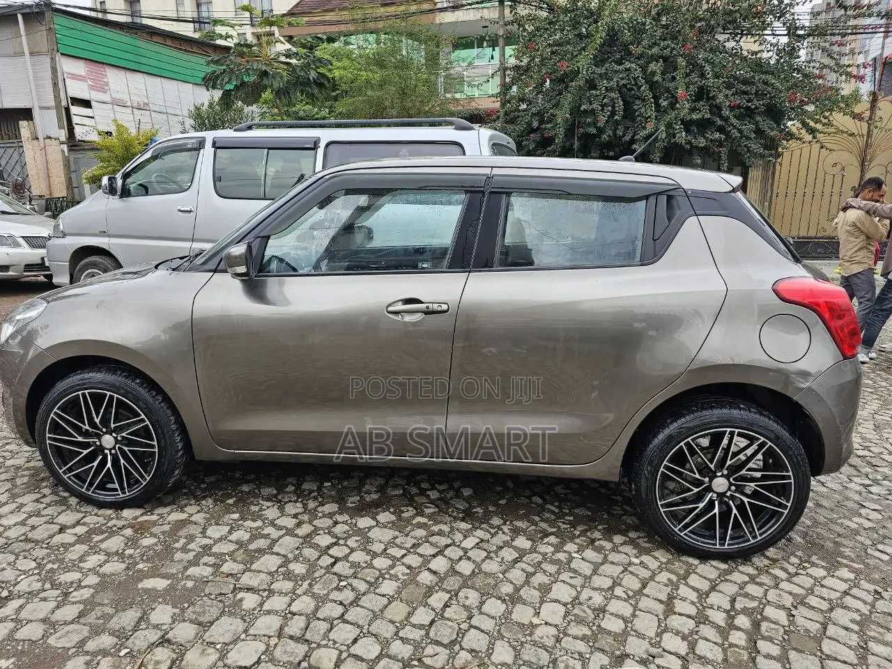 Suzuki Swift 2022 Gray