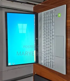 New Laptop HP Pavilion 15 8GB Intel Core i5 SSD 256GB