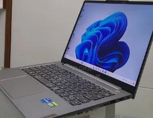 New Laptop Lenovo ThinkBook 13 16GB Intel Core i5 SSD 512GB