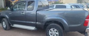 Toyota Hilux 2013